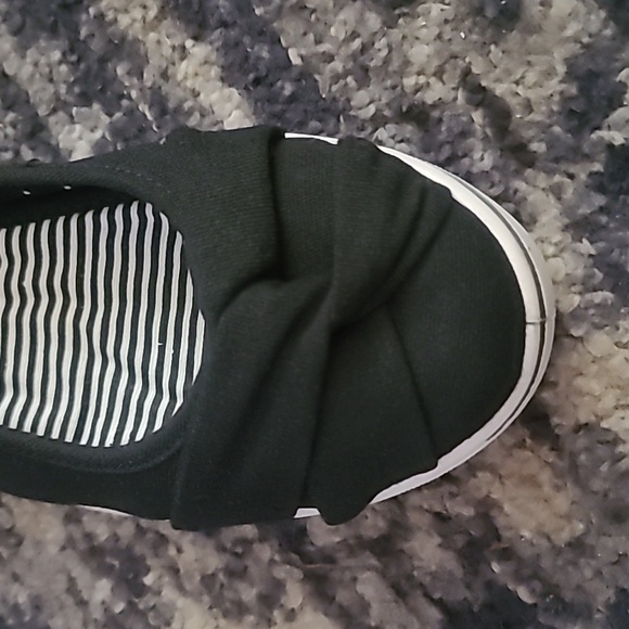 Avenue Dottie shoes size 8W in Black canvas - Picture 5 of 5